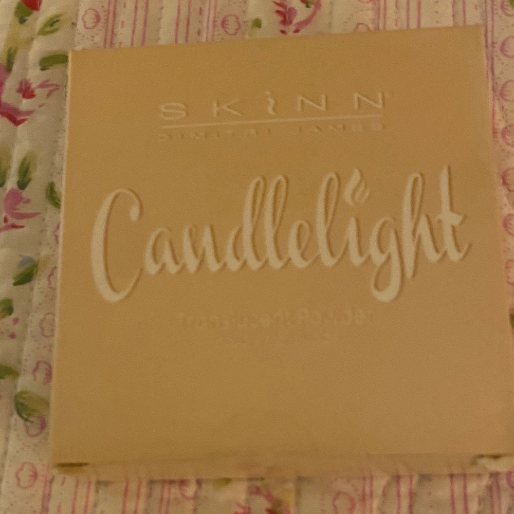 NIB, sealed, SKINN Candlelight Translucent Powder